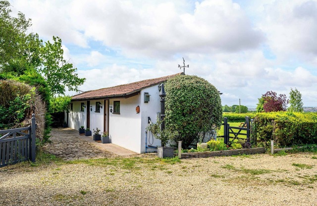 Siston Stables by StayStaycations