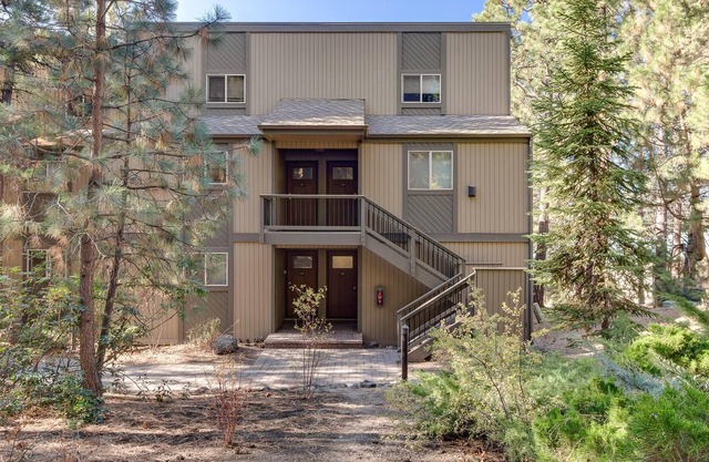 Ski House 227