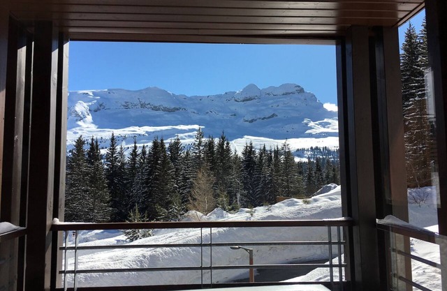 Luxury apartment ski in ski out 1700 m Flaine Haute Savoie