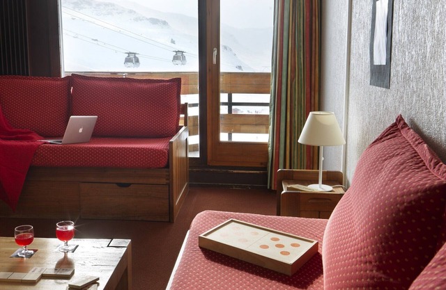 Ski in, ski out apartment in Val Thorens