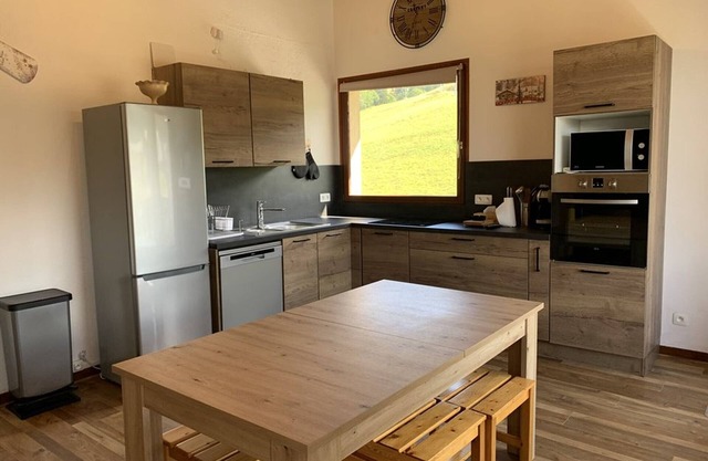Dúplex acogedor a pie de pistas en Crest-Voland, 6 personas, balcón, aparcamiento y WiFi opcional