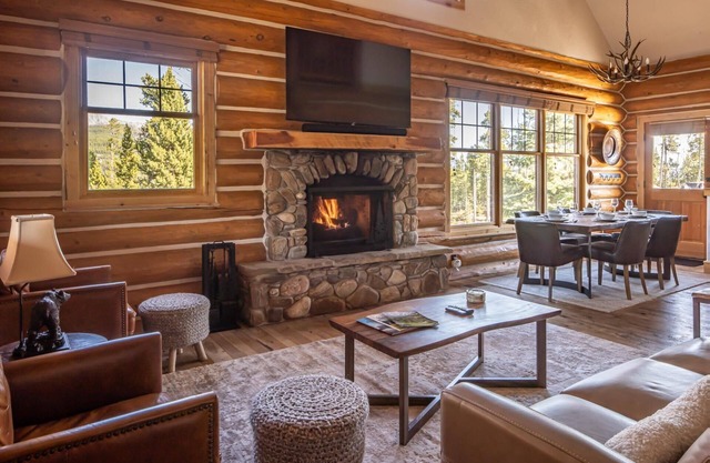 Summer Stays Available! Charming Cabin with Ski-In/Ski-Out Access, Hot Tub, Mountain views