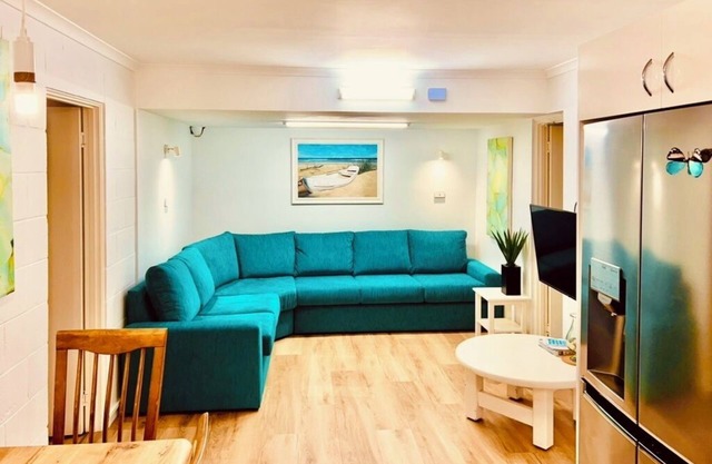Skipper's Watch - Blue River Apartments - Se aceptan mascotas