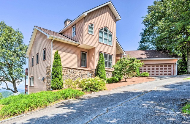 ¡NUEVO! Sky Valley Home w / Mtn View, 5mi a Rabun Calvo
