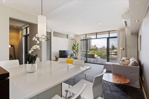Skylineviews 2bdrm River, Waca, Optus Stadium