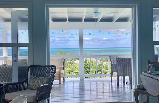 Small cottage, Big Ocean View
