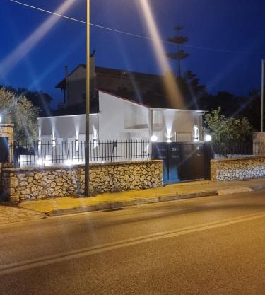 SmallHouseLefkada ΘΕΜΑ