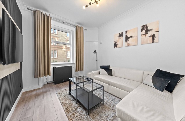 3 Smithfield Street, Flat 2