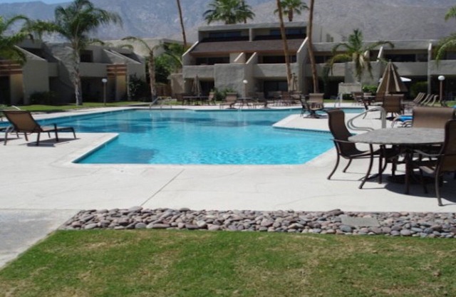 Smoketree Racquet Club 1 dormitorio