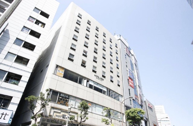 Smoking twin bed width 110cm x 2 / Shinagawa-ku Tokyo
