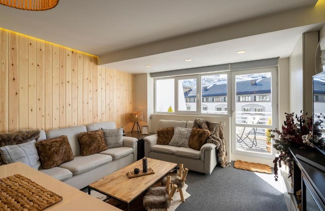 Snow Home Apartment
