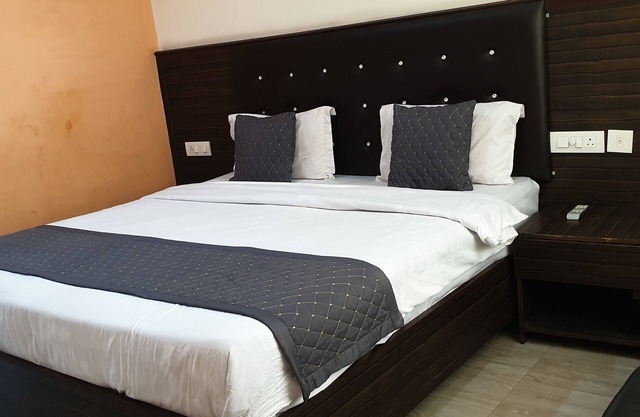 Soham Hotel