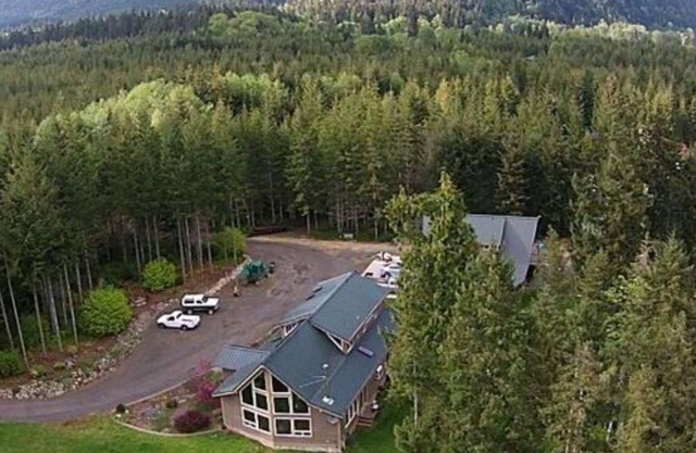 Magníficas vistas del parque olímpico Mountain & Elwha River 2672sf home