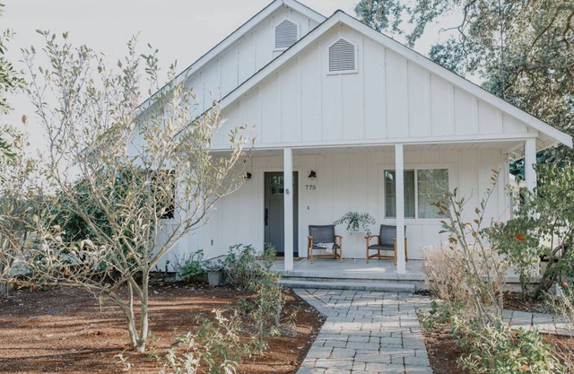 Casa rural en un viñedo con cocina gourmet y privacidad