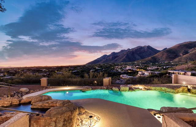 Sonoran Sunset:Breathtaking Views/ Heated Pool + Spa
