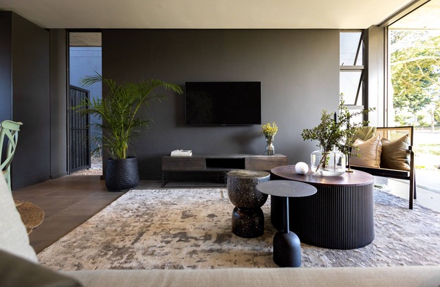 Sophistication | Estate Living no. 26 The Woods