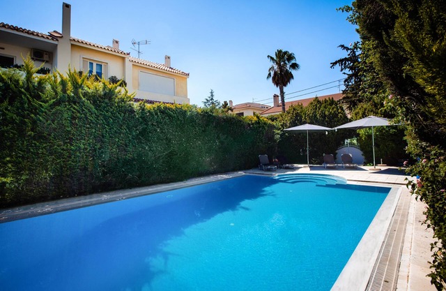 South Blue Tranquil Villa