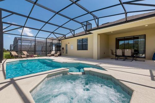South Facing Vacation Home - Providence Golf Resort - Pool & Spa - Game Room - Free Welcome Pack