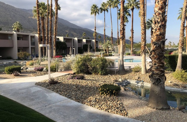 South Palm Springs Condominio tranquilo y espacioso cerca del cañón Oswit.
