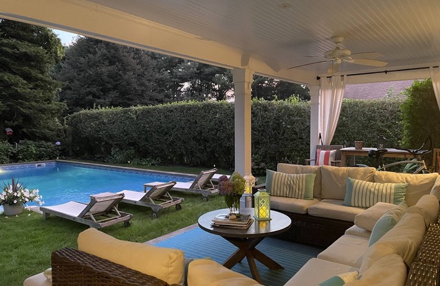 Southampton Village-POOL, TENNIS, BEACH CHAIRS, BEACH BIKES