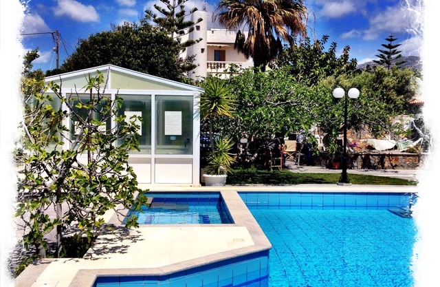 Sur de Creta, Irene Villas con un complejo de 16 apartamentos separados