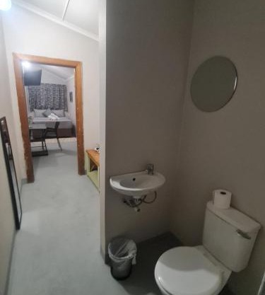 Southernwood nest