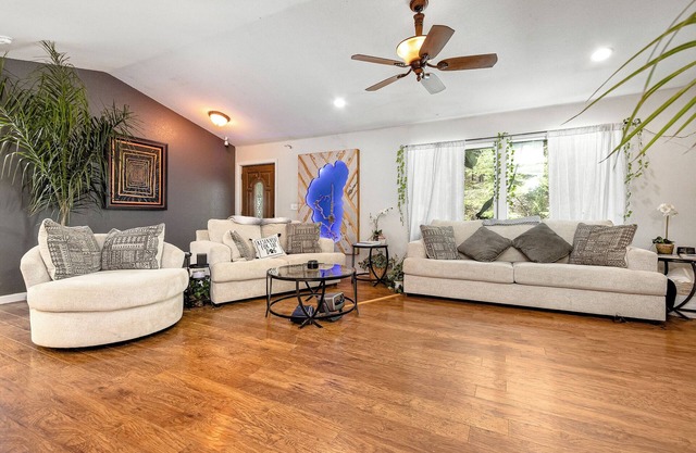 Spacious 3-bedroom house w/ AC, WiFi, Sauna, Fenced Yard, Billiards, & Theater