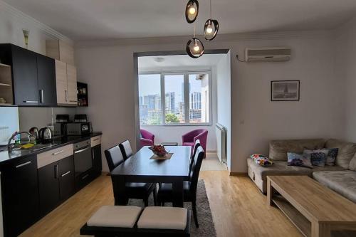 Spacious 3BDR Central apartment near Terazije & BW