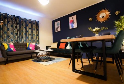 Spacious 3BR Apartment, Enfield, North London, Great for Contractors and Relocators