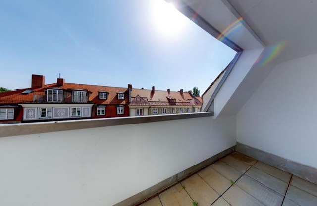 Spacious 4 Bedroom Apartment near City Center