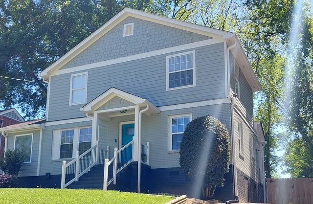 Welcoming 4 Bdrm/3.5 Bth home in West End Atlanta