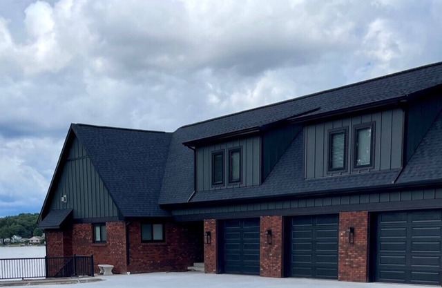 Spacious 6-bedroom house on Eagle Lake in Mattawan MI