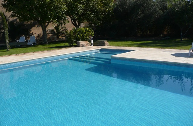 Gran casa modernizada con buen gusto en dos acres, con excelentes vistas