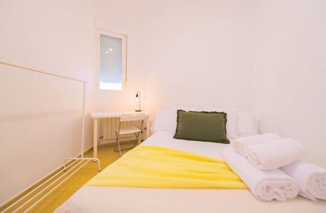 Piso Familiar y Espacioso de 3 Habitaciones Luminosas