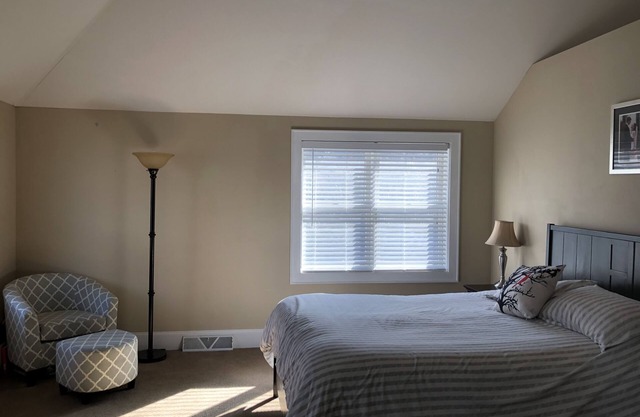 Amplia casa en Whitefish Bay