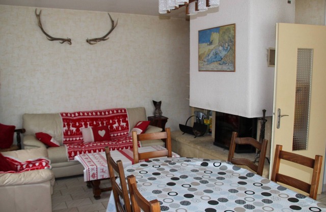 Casa espaciosa 18 pers, 8 hab, chimenea, jardín cercado, 4*