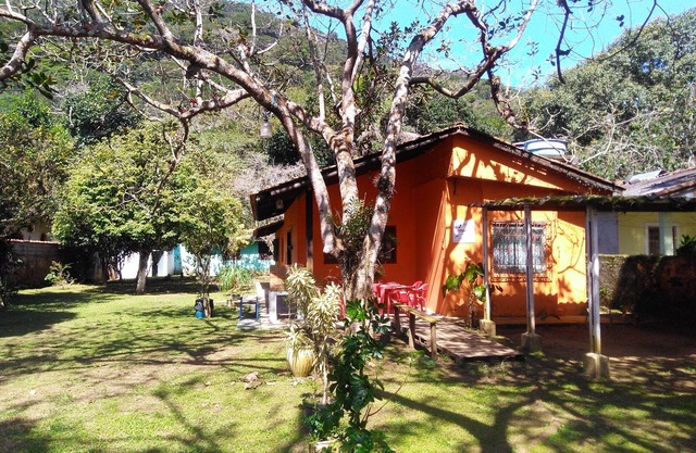 Amplia Casa en Playa Guaraú - Reserva Ecológica Itatins / Peruíbe