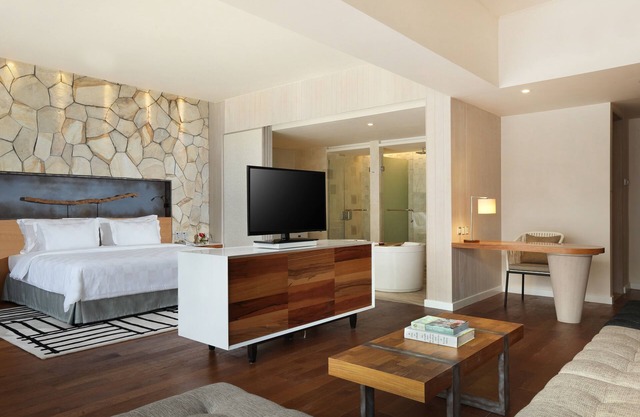 Amplia y moderna suite con artículos gratuitos de minibar (T Sand Suite7)