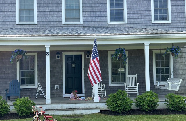 Spacious 5BR near town & beach with heated pool, hot tub, bikes. bike, bus path