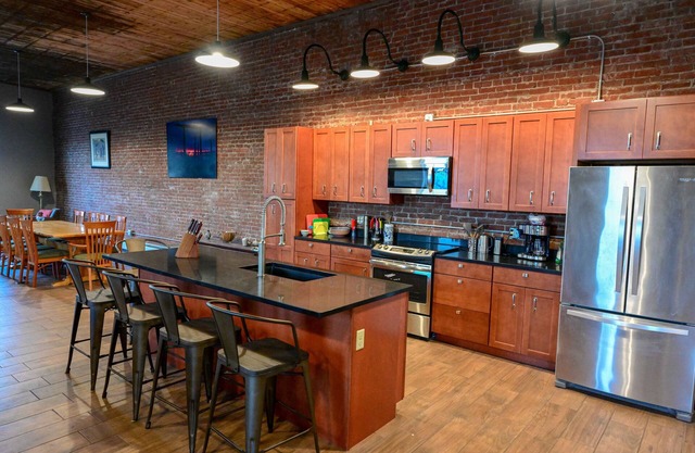 Experimente el auténtico Downeast Maine en un loft de 3 dormitorios con vistas al puerto