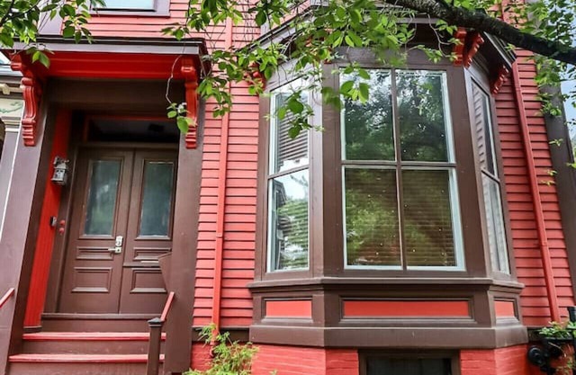 Spacious Portland Home + Parking
