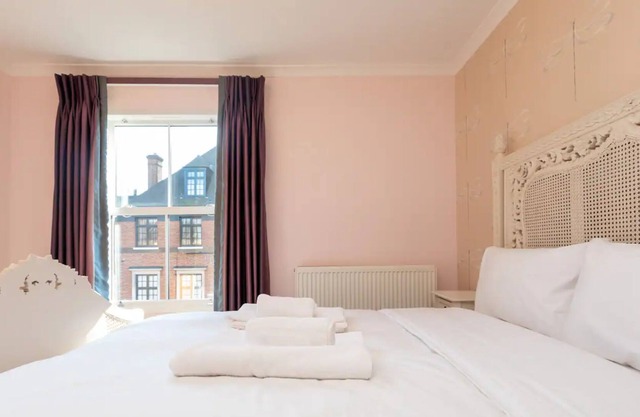 Spacious & Pristine 2BD Flat - Balham