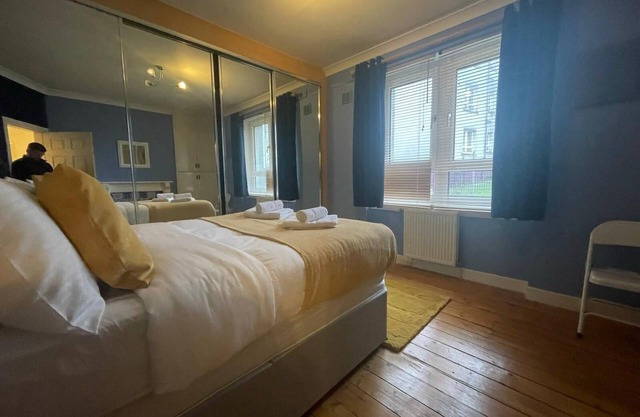 Casa-Baño Privado-Vista a la Calle