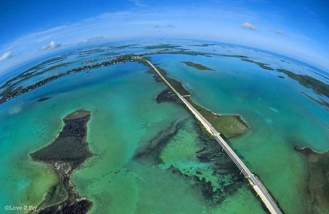 SPACIOUS RV IN THE KEYS
