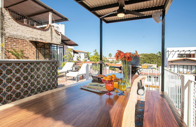 Spacious Villa in the heart of Zona Romántica