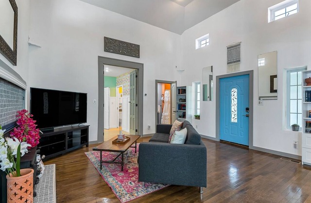 Pinterest-Worthy Spanish Style Casita! Dogs Welcome!