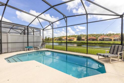 Special Offer Fantastic Townhome with Pvt Pool and Lake view near Disney