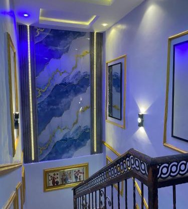 Spectacular 3/4-Bed-Apt With 24hrs Power And FAST Wi-Fi
