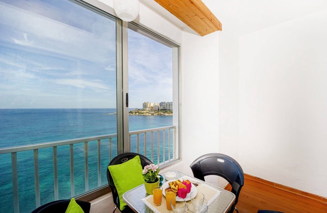 Spinola Bay Apartment by Getaways Malta