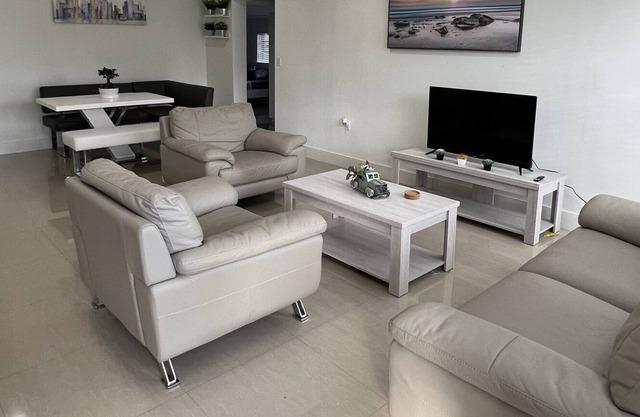 Splendid Hard Rock Adventure Multi-unit Home
